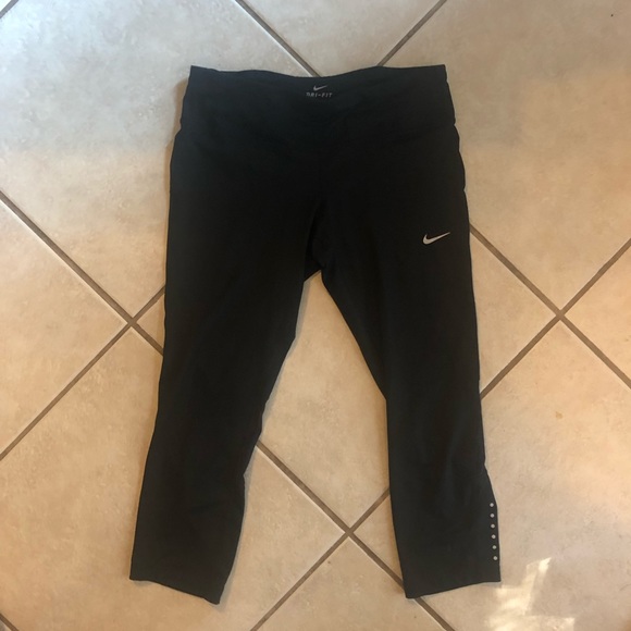 Nike dri-fit running capris - Picture 1 of 2